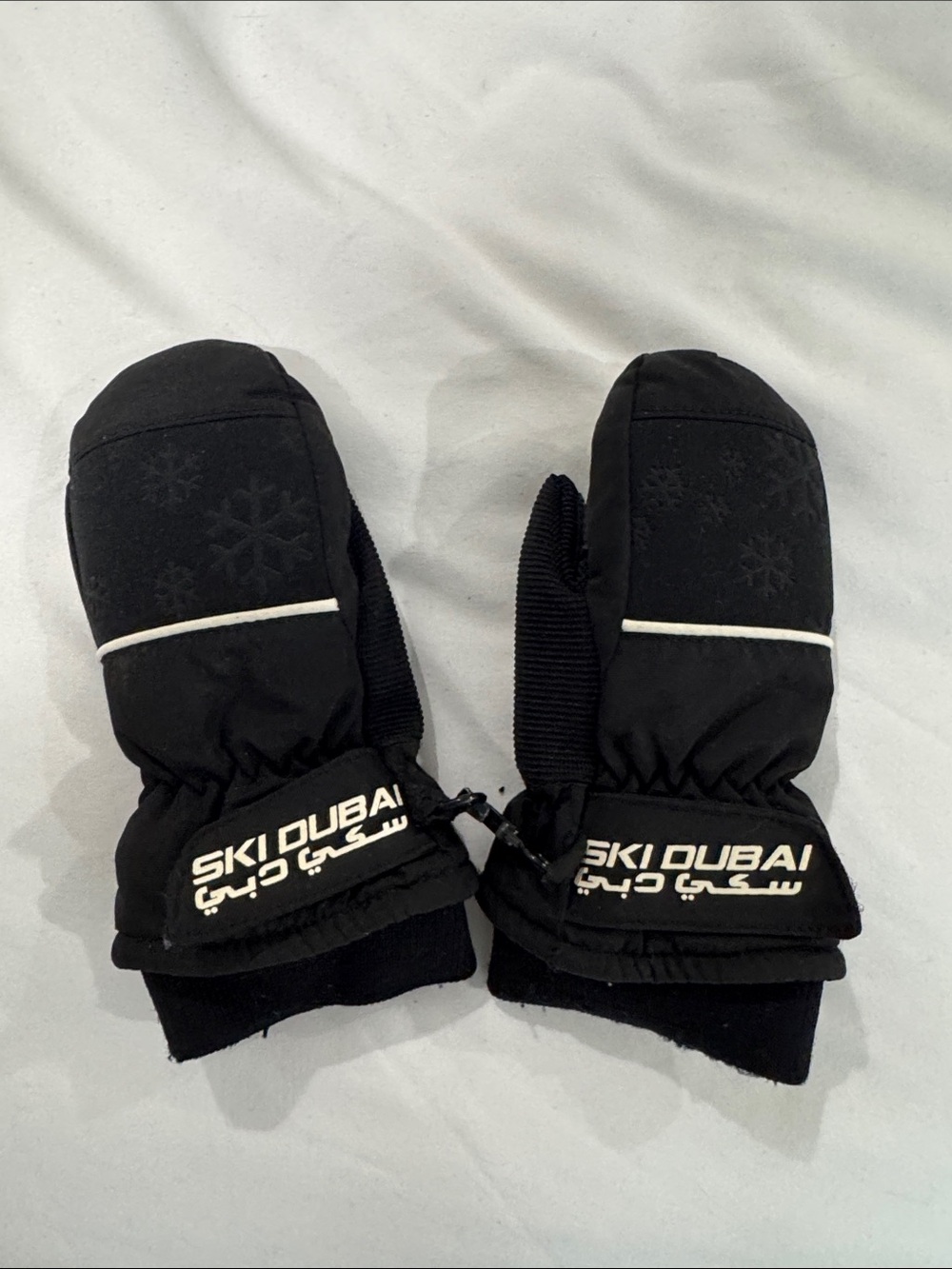 3M Thinsulate Black Winter Ski Mittens